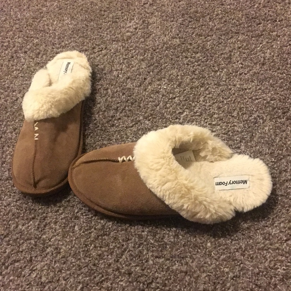 Shoes - Picture 2 of 2